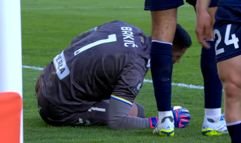 Wielki pech bramkarza Motoru Lublin. Prosto z boiska trafił do szpitala (VIDEO)
